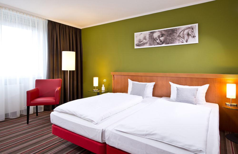 Leonardo Hotel Heidelberg City Center Exterior photo
